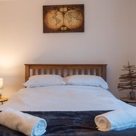 Castle View - Flat In Mumbles - Free Parking Lejlighed Oystermouth Eksteriør billede