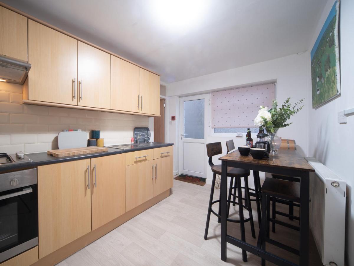 Castle View - Flat In Mumbles - Free Parking Lejlighed Oystermouth Eksteriør billede
