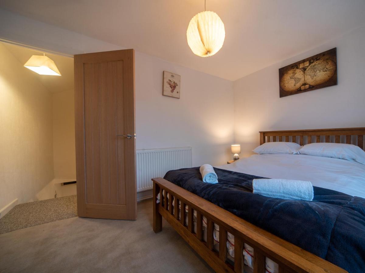 Castle View - Flat In Mumbles - Free Parking Lejlighed Oystermouth Eksteriør billede